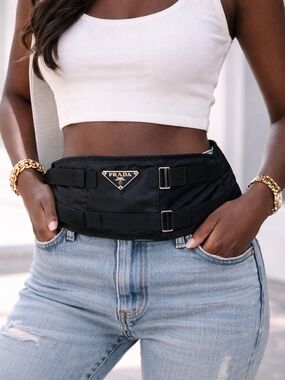 Prada Tessuto Travel Waist Belt Bag Fanny Pack Black Nylon Authentic B9701L